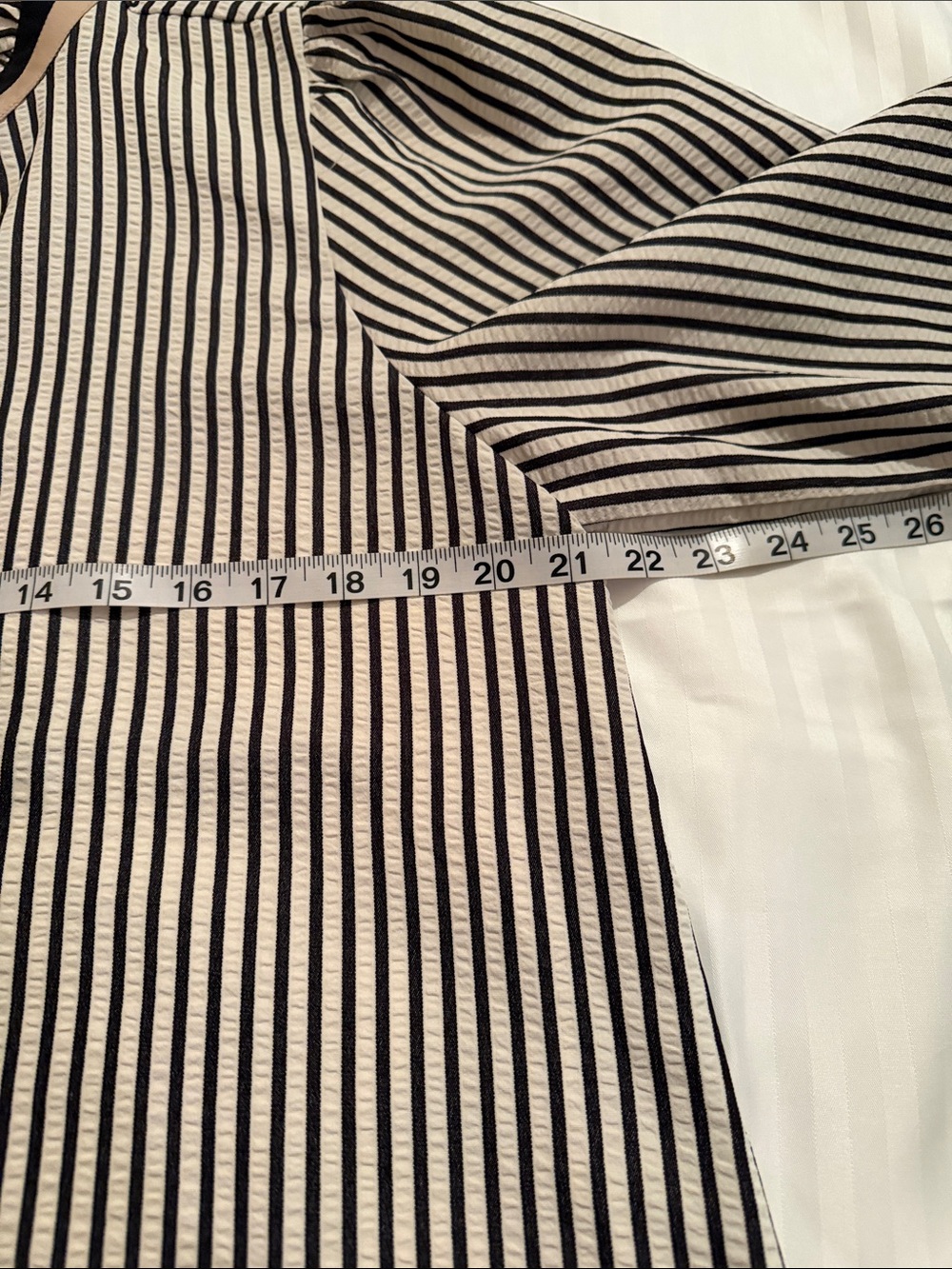 JODIFL Black & White Striped Long-Sleeve Dress Shirt - Picture 10 of 16